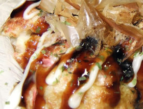 自動車ディーラーの年末行事でご提供したたこ焼き